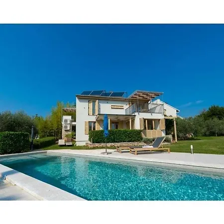 Casa Bamboo
